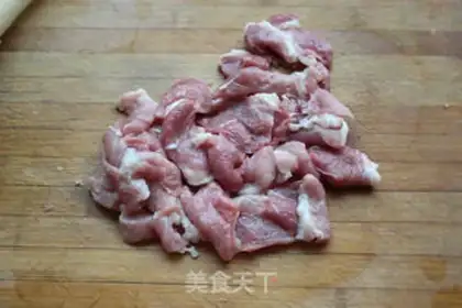 Make White fried meat step 1