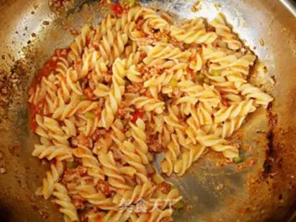 Make Hunan spicy Italy. Noodles step 7