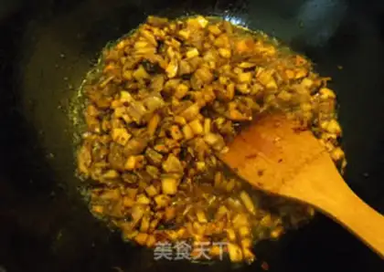 Make Mushroom beef sauce step 2