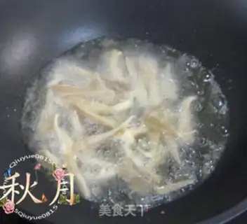 Make Spicy little fish step 6
