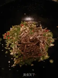 Make Spicy little fish step 7