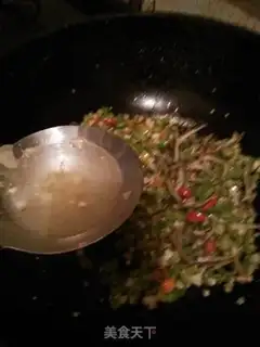 Make Spicy little fish step 8
