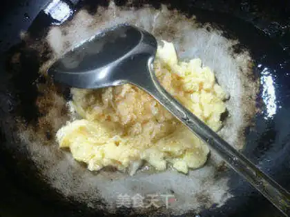 Make Egg mushroom fried rice step 4