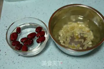 Make Two snow-tree papaya boats step 1