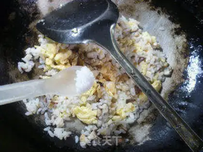Make Egg mushroom fried rice step 8