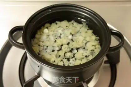 Make Two snow-tree papaya boats step 5