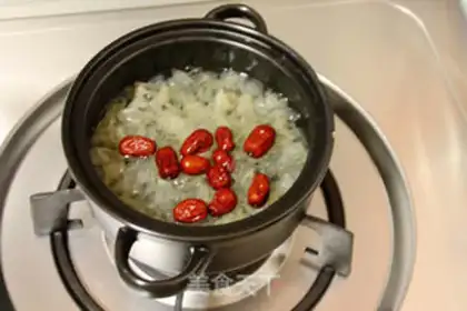 Make Two snow-tree papaya boats step 7