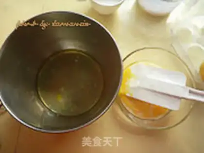 Make Paint cake rolls step 2