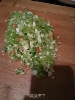 Make Pyramid eggs step 0