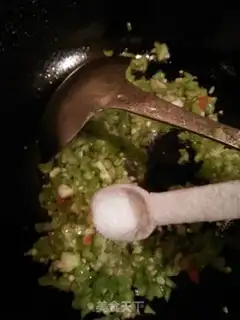 Make Pyramid eggs step 2