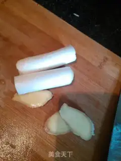 Make Garlic pig hoof step 0