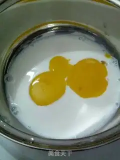 Make A tea mousse roll step 3