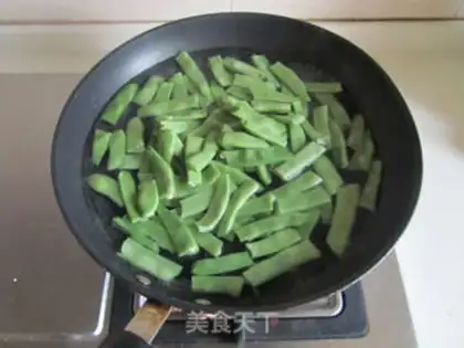 Make Mother-in-law makes four beans step 1