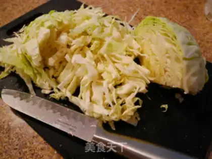 Make Egg fan fried cabbage step 0