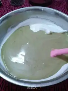 Make A tea mousse roll step 23