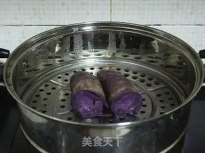Make Sour rose cake step 1