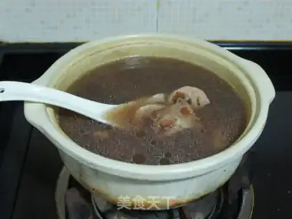 Make Black Bean Lotus Bone soup step 5