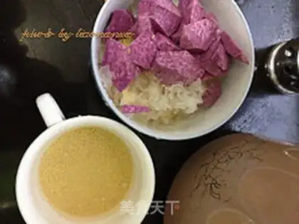 Make Purple potato silver ear soup step 0