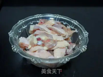 Make The chickens from the red palms step 0