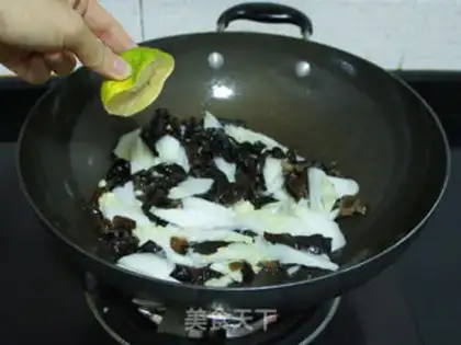 Make Black-mucked cabbage step 4