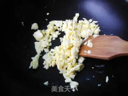 Make Pyramids, fried eggs step 5