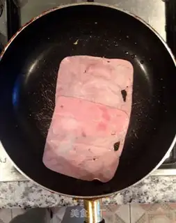 Make Cheese ham sandwich step 4