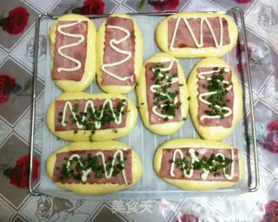 Make Bacon salad bread step 6