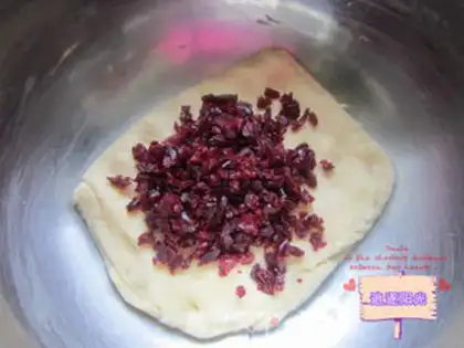 Make Cranberry scon step 4