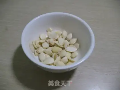 Make cucumber with almonds step 2