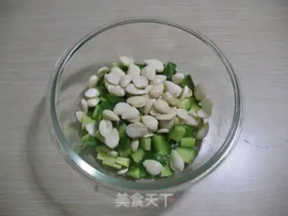 Make cucumber with almonds step 3