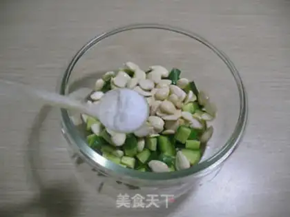 Make cucumber with almonds step 4
