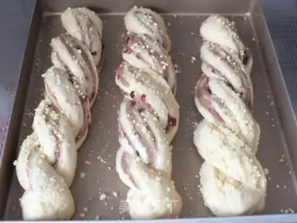 Make Sweet cranberry bag step 12