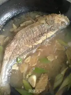Make Red-burned yellow fish step 9