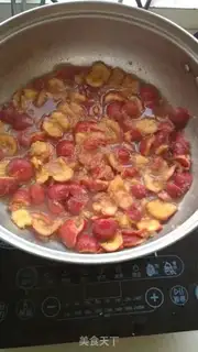Make Cream sauce and rolls step 0