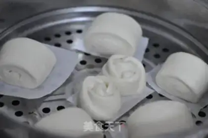 Make White buns step 11