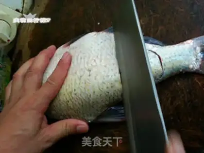 Make Little peppers burn the fish step 1