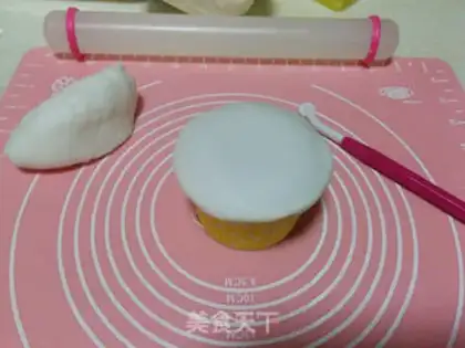 Make The bouquet cake step 12