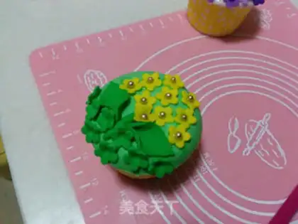 Make The bouquet cake step 15