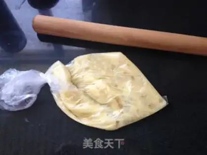 Make Banana sesame waffles step 1