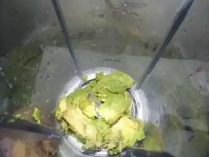 Make Butter, strawberry shake step 0