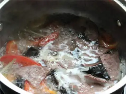 Make Tomato pork and liver soup step 7