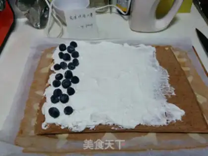 Make Cake rolls with giraffes step 23