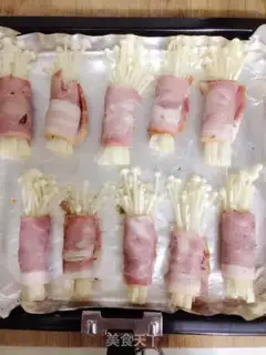 Make Bacon pins and mushrooms step 7