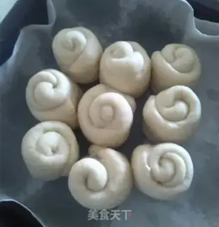 Make Rose rolls step 11