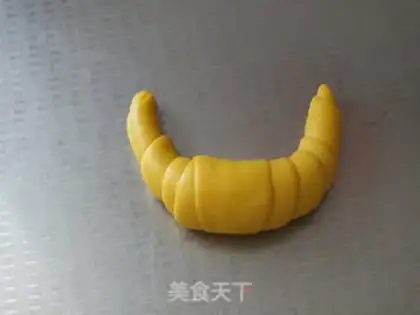 Make Buffalo croissants step 10