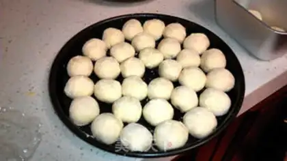 Make Slurp monkey bread step 5