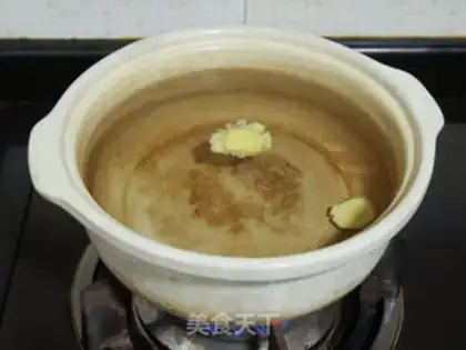 Make Old pigeon soup step 1
