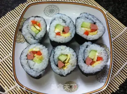 Make Simple sushi rolls step 13