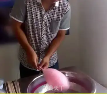 Make Seven colored marshmallows step 0