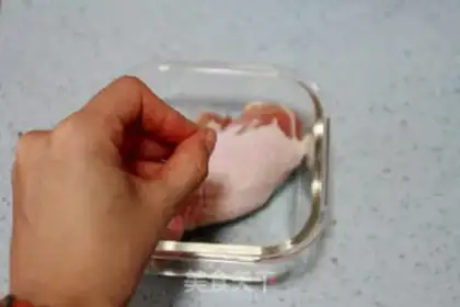 Make ♪ Honey and roast chicken legs ♪ step 1